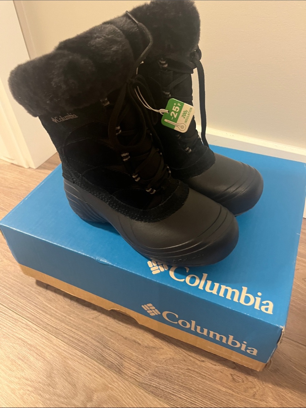 Columbia Black Women's Sierra Summette Insulated Winter Boots with Faux-Fur Cuff